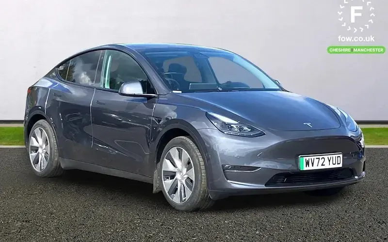 Used Tesla Model Y Long Range AWD 286 kW (389 HP) 2025 SUV