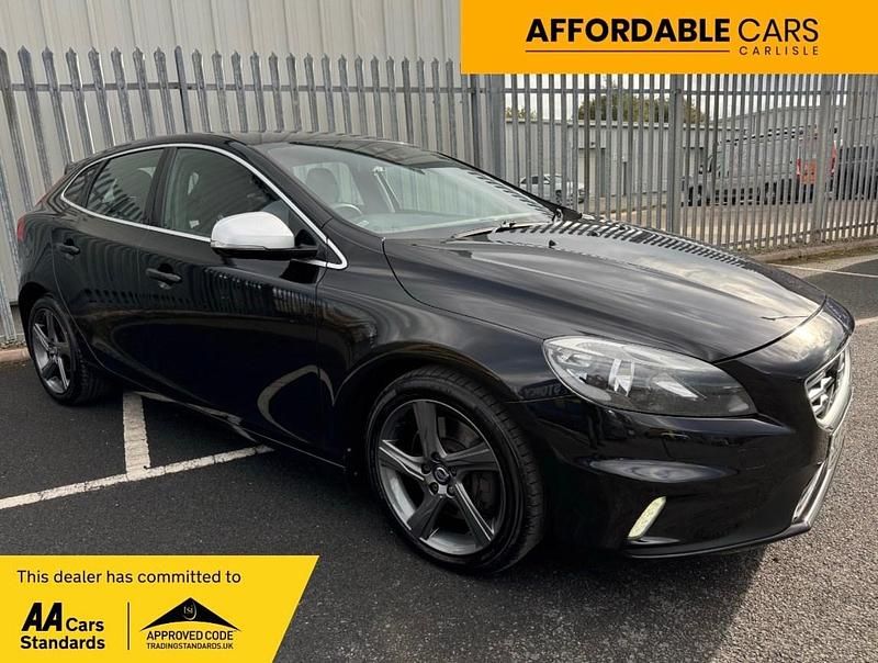 Black Used 2014 Volvo V40 R-Design Estate | £6,750 (A bit pricey) - Image 1/4