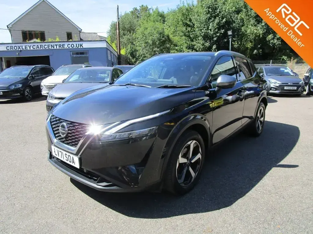 Used Nissan Qashqai S 140 HP (102 kW) 2021 Black SUV