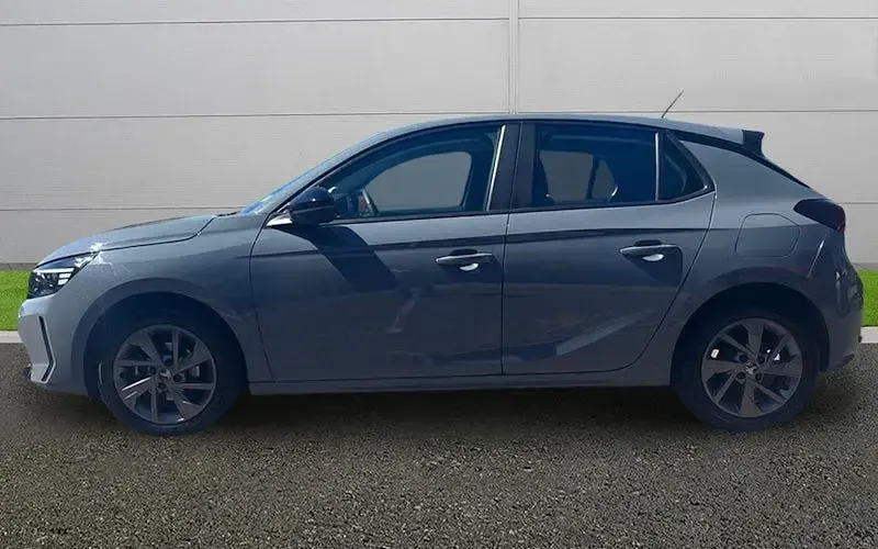 Used Vauxhall Corsa Design Edition 75 HP (55 kW) 2024 Hatchback