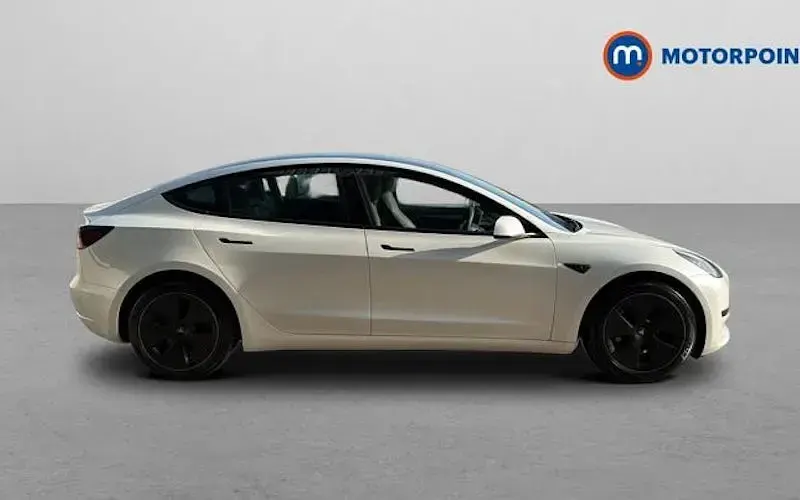 Used Tesla Model 3 Standard Range 208 kW (283 HP) 2021 White Sedan