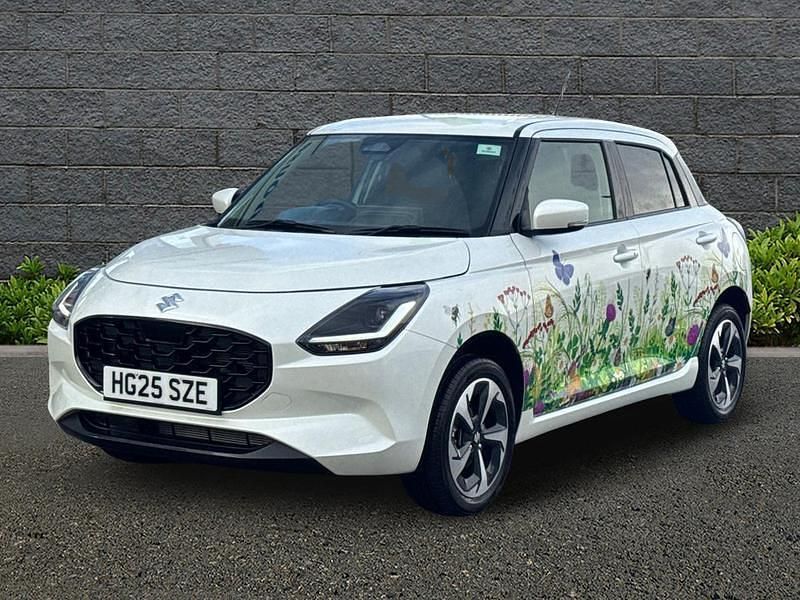 Used Suzuki Swift 82 HP (60 kW) 2025 White Hatchback