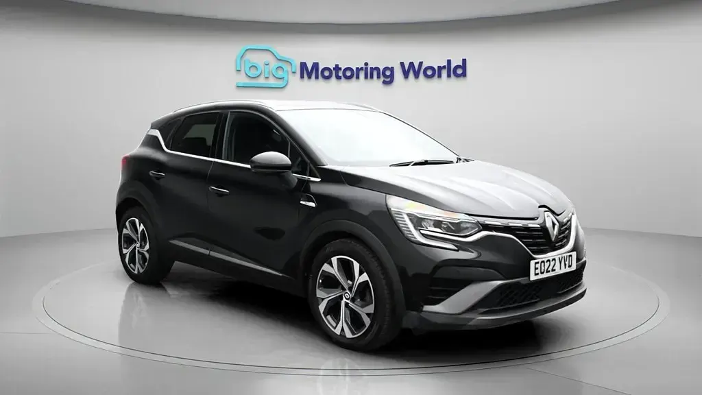 Second-hand Renault Captur RS Line 140 CP (102 kW) 2022 Negru SUV