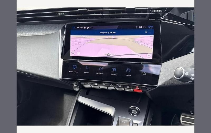 Used Peugeot 308 Allure Premium 178 HP (130 kW) 2024 Green Hatchback