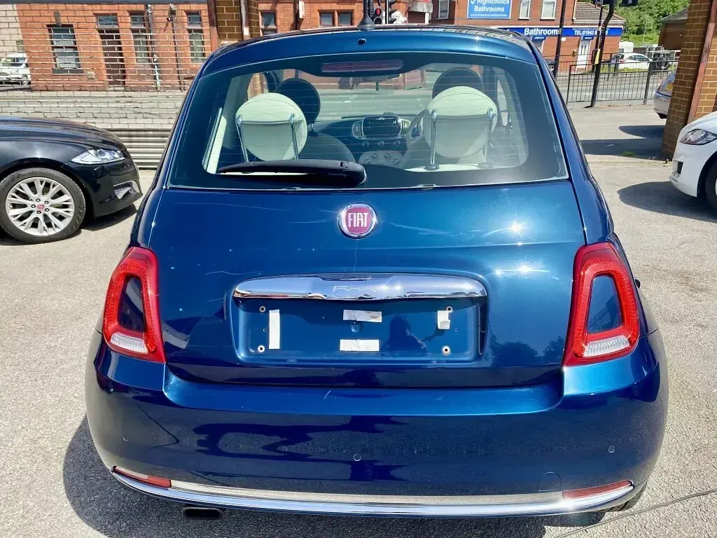 Used Fiat 500 Lounge 85 HP (62 kW) 2016 Blue Hatchback