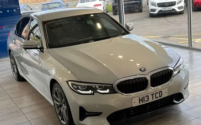Begagnad BMW 320 Sport Line 184 HK (135 kW) 2021 Sedan