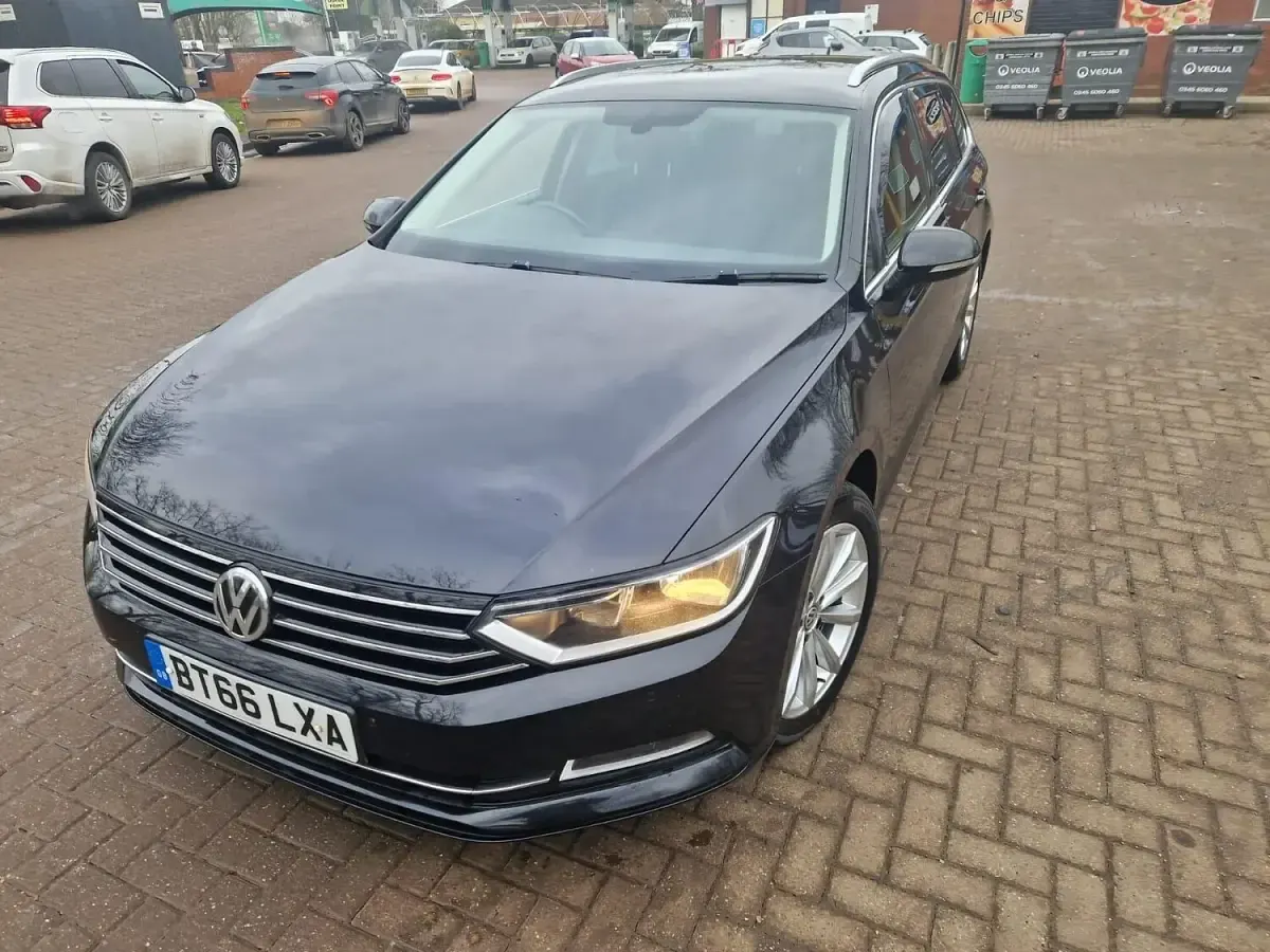 Used VW Passat Business 190 HP (139 kW) 2016 Black Estate