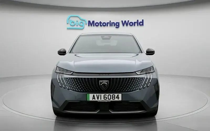 Used Peugeot e-3008 Allure 156 kW (213 HP) 2026 SUV