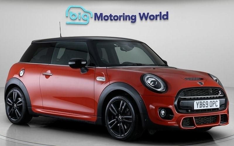 Used Mini Cooper S Hatch 192 HP (141 kW) 2019 Orange Hatchback