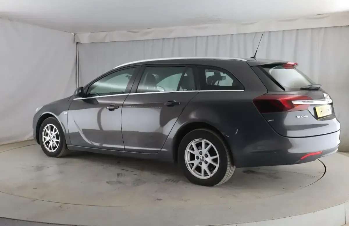 Second-hand Vauxhall Insignia Design Edition 2015 Gri Break