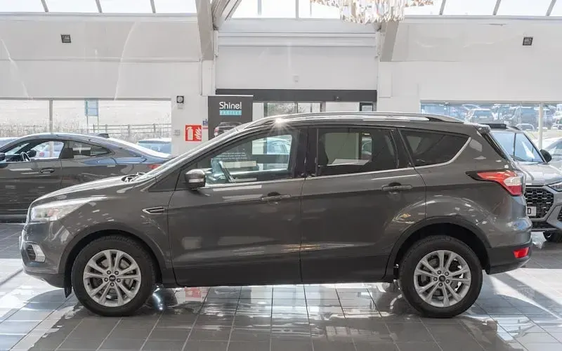 Used Ford Kuga Titanium 120 HP (88 kW) 2017 Grey SUV