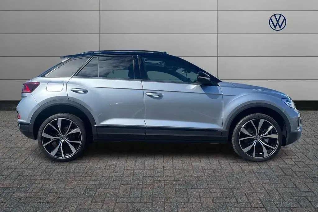 New VW T-Roc Design 150 HP (110 kW) 2026 Silver SUV