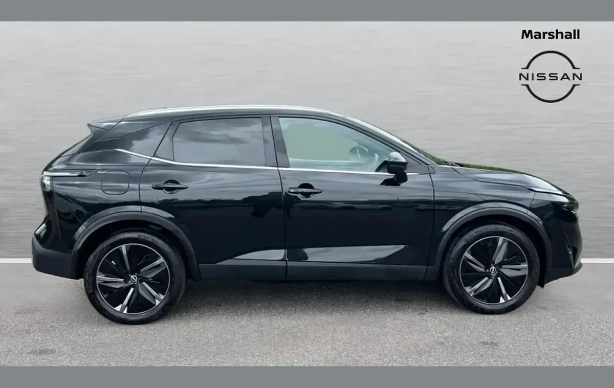 Used Nissan Qashqai Tekna 138 HP (101 kW) 2025 Black SUV