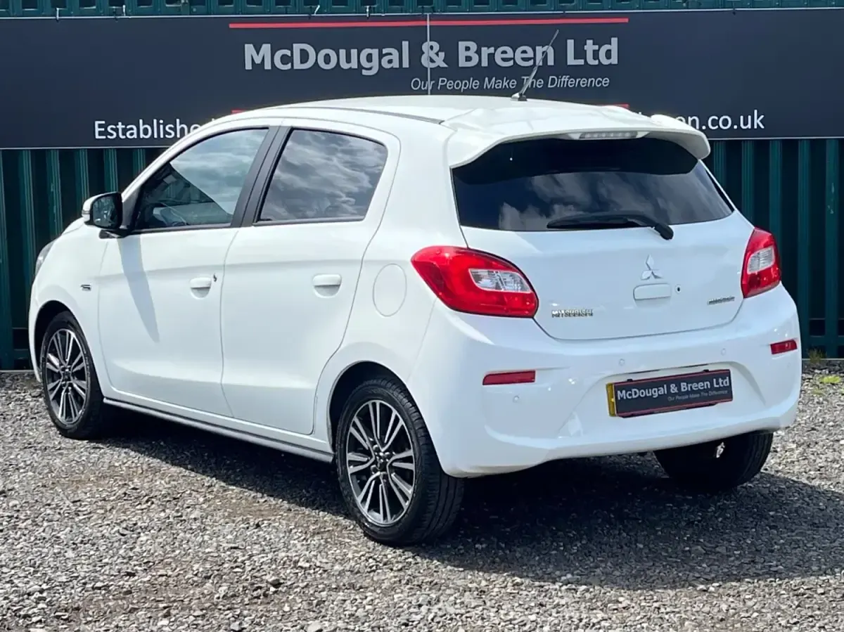 Used Mitsubishi Mirage 79 HP (58 kW) 2016 White Hatchback