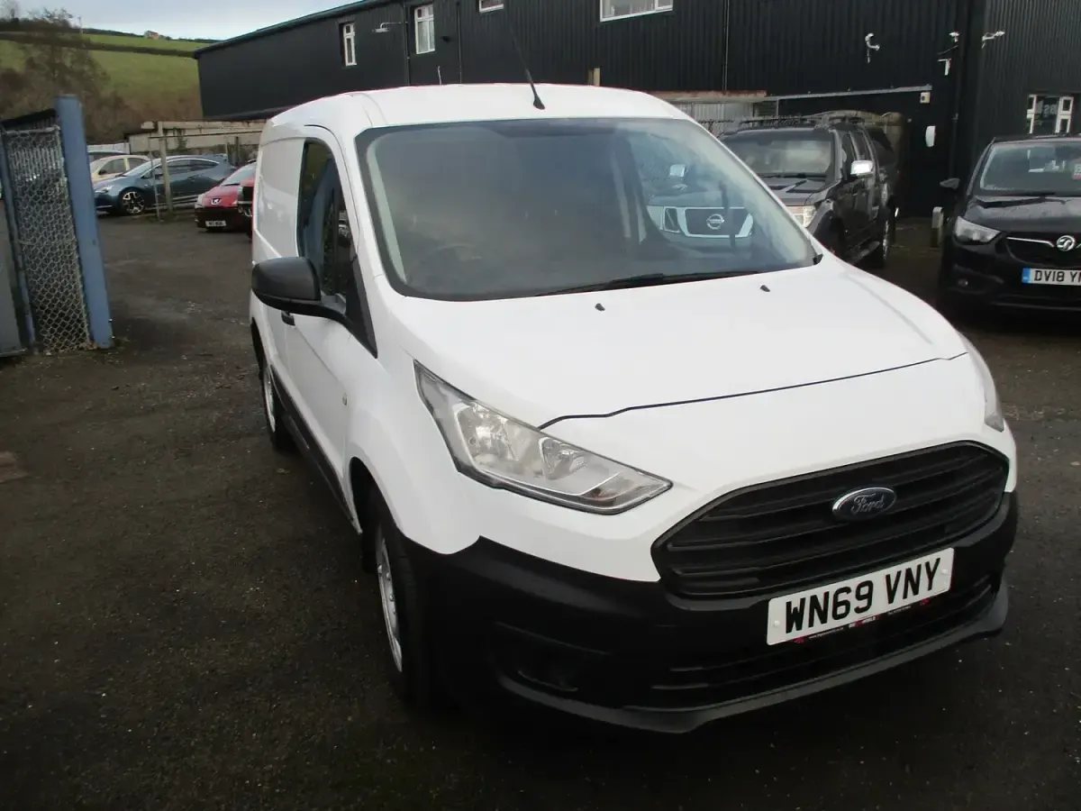 Used Ford Transit 100 HP (73 kW) 2019 White Van