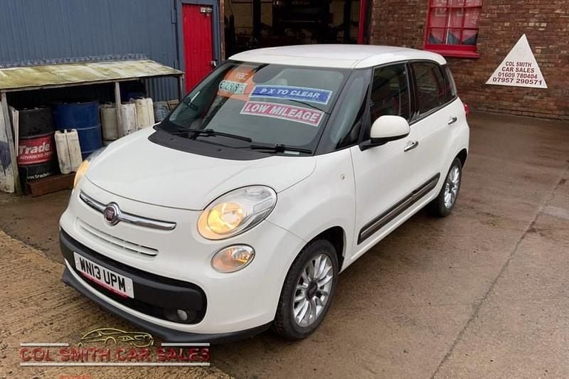 Used Fiat 500L Lounge 95 HP (69 kW) 2013 White MPV
