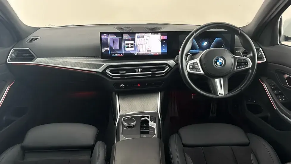 Used BMW 330 M Sport 288 HP (211 kW) 2023 White Estate