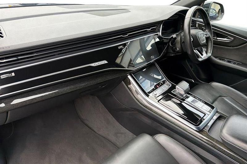 Used Audi Q8 Black Edition 340 HP (250 kW) 2022 Blue SUV