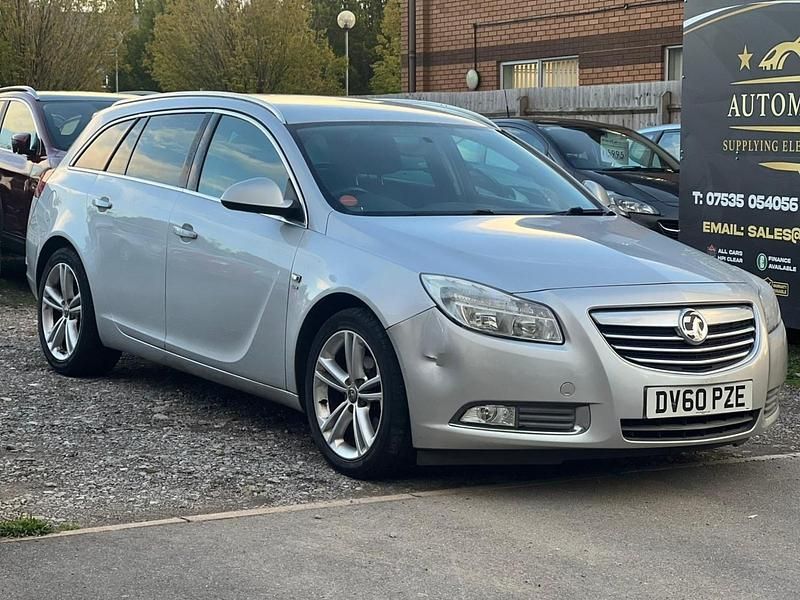 Silver Used 2010 Vauxhall Insignia SRi Estate | £1,995 (A bit pricey) - Image 1/4