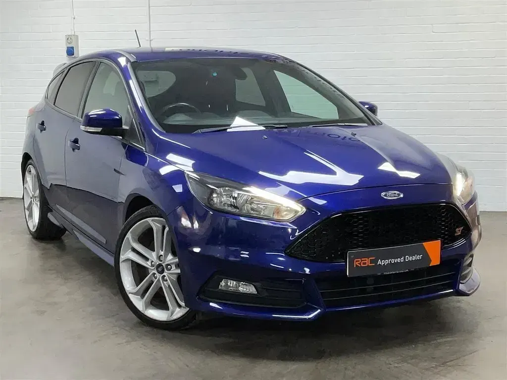 Käytetty Ford Focus ST 2018 Sininen Viistoperä
