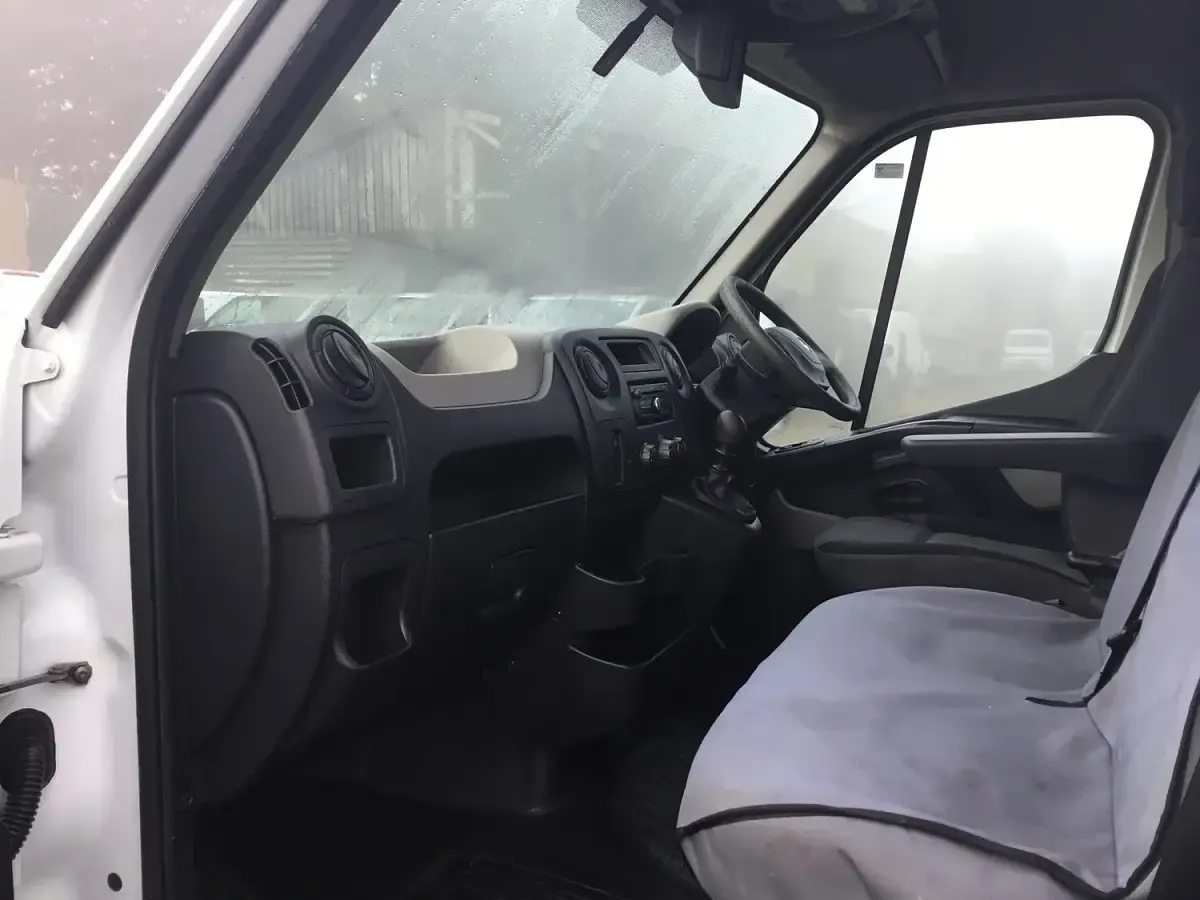 Used Renault Master Business 125 HP (91 kW) 2016 White Van