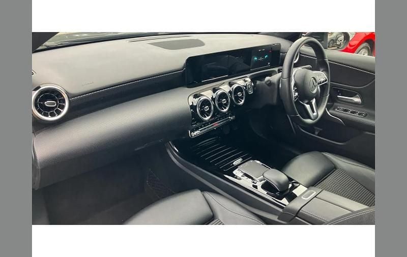 Used Mercedes A200 163 HP (119 kW) 2018 Black Hatchback