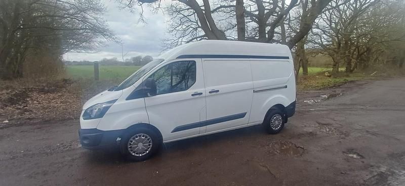 Used Ford Transit Custom 2017 White MPV