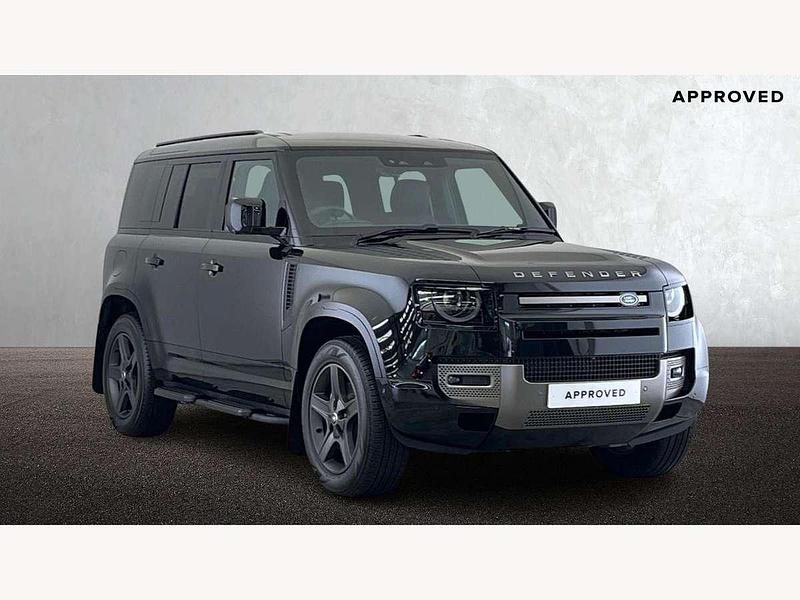 Black Used 2025 Land Rover Defender SE Dynamic SUV | £75,495 - Image 1/4