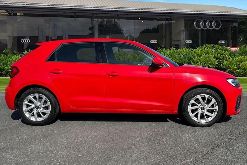 Used Audi A1 Sport 95 HP (69 kW) 2022 Red SUV