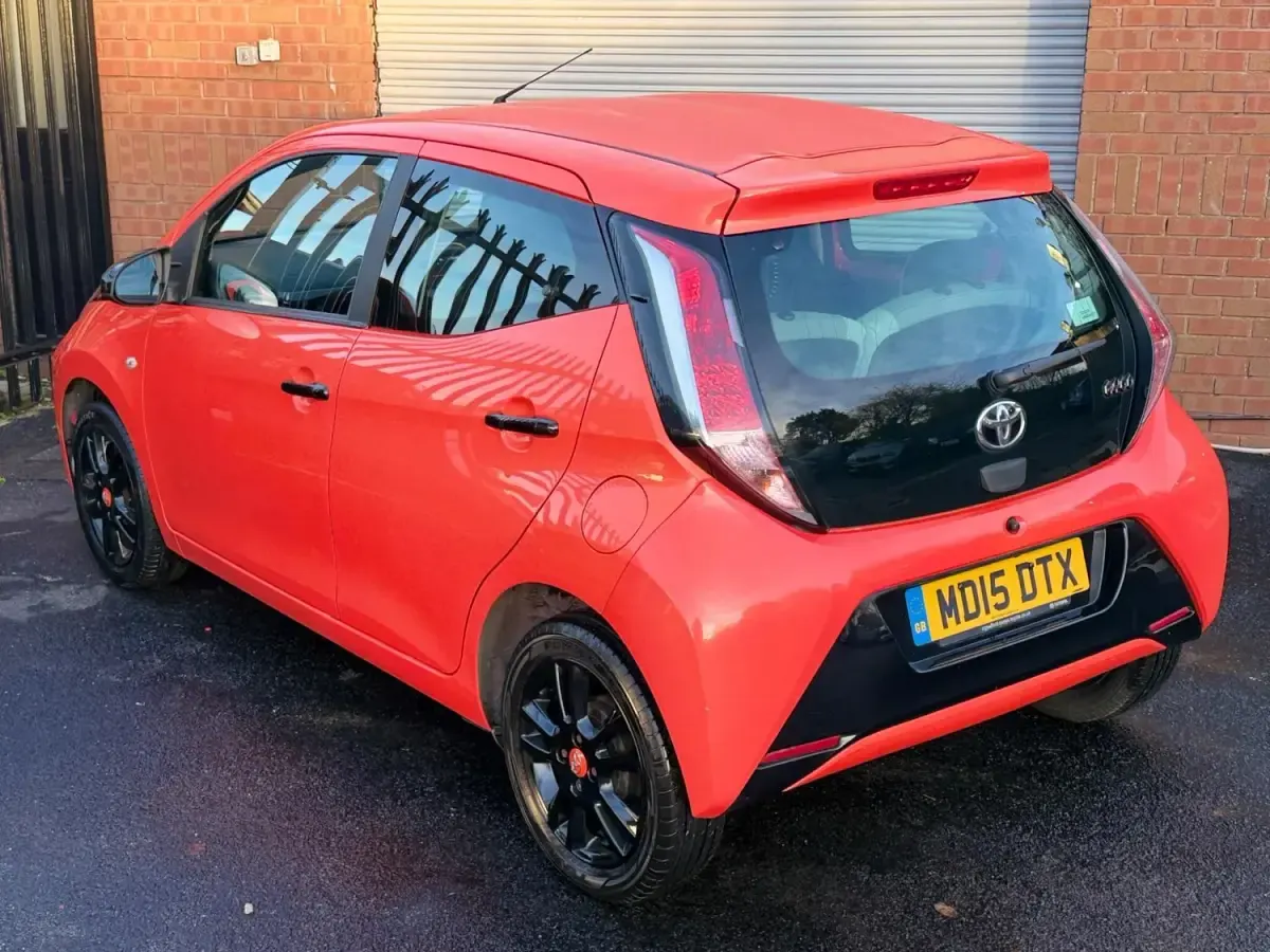 Gebraucht Toyota Aygo X-cite 2015 Orange Kleinwagen