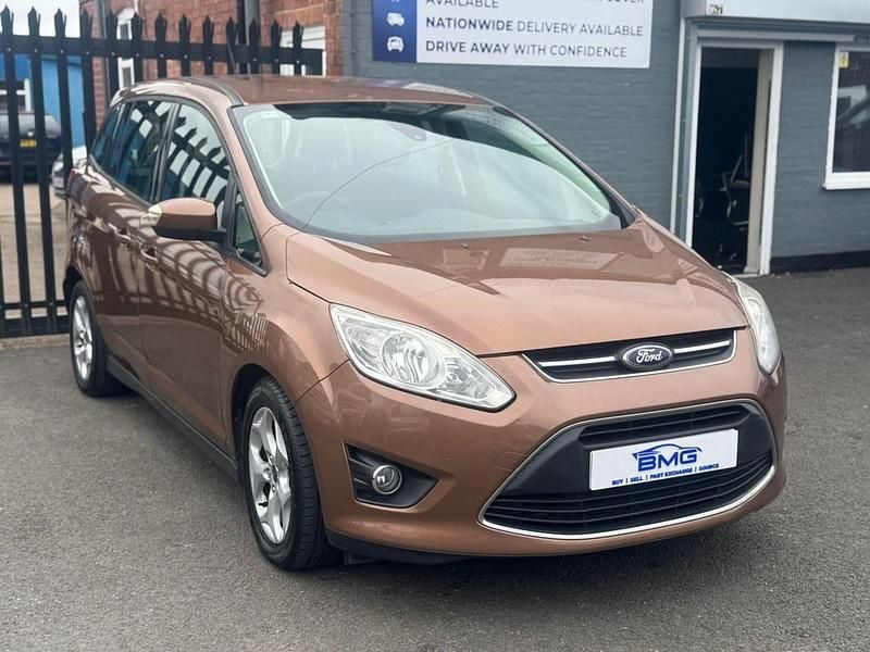 Used Ford Grand C-Max Zetec 115 HP (84 kW) 2013 Brown MPV