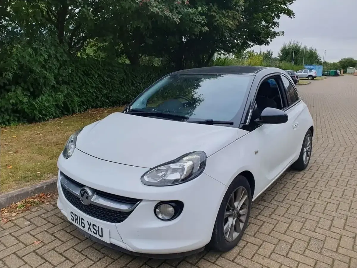 Used Vauxhall Adam Jam 69 HP (50 kW) 2016 White Hatchback