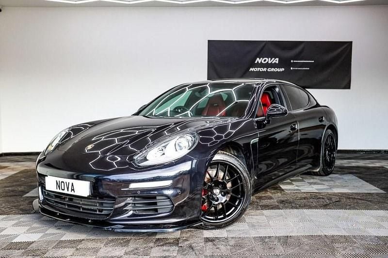 Used Porsche Panamera 300 HP (220 kW) 2014 Black Hatchback