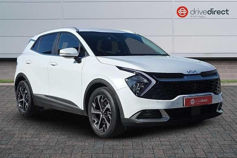 White Used 2023 Kia Sportage 3 SUV | £23,800 (Fair price) - Image 1/4