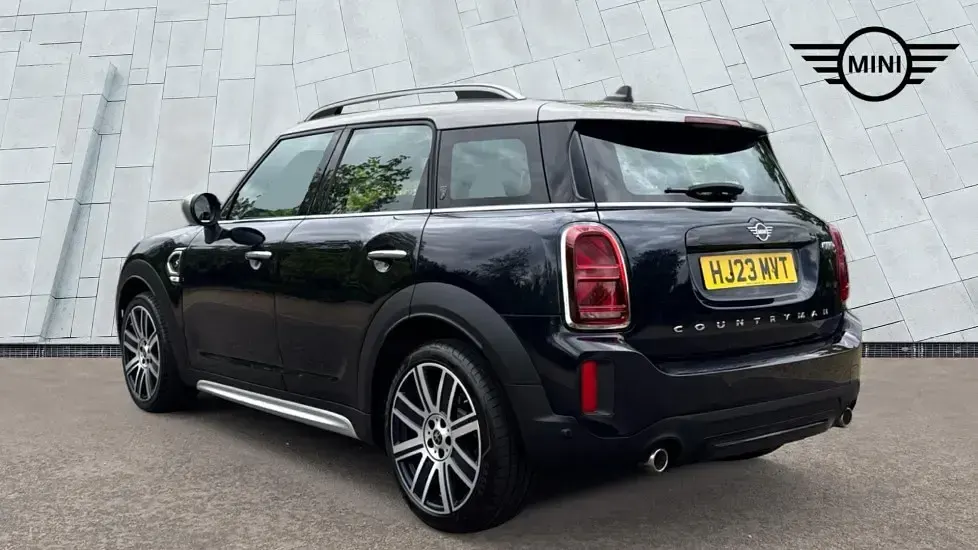 Używany Mini Cooper S Countryman Exclusive 176 KM (129 kW) 2023 Czarny SUV