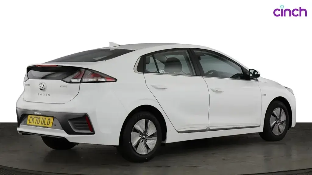 Used Hyundai Ioniq Premium 141 HP (103 kW) 2020 White Hatchback