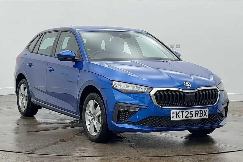 Race blue metallic New 2025 Skoda Scala SE Hatchback | £20,995 (Good price) - Image 1/4