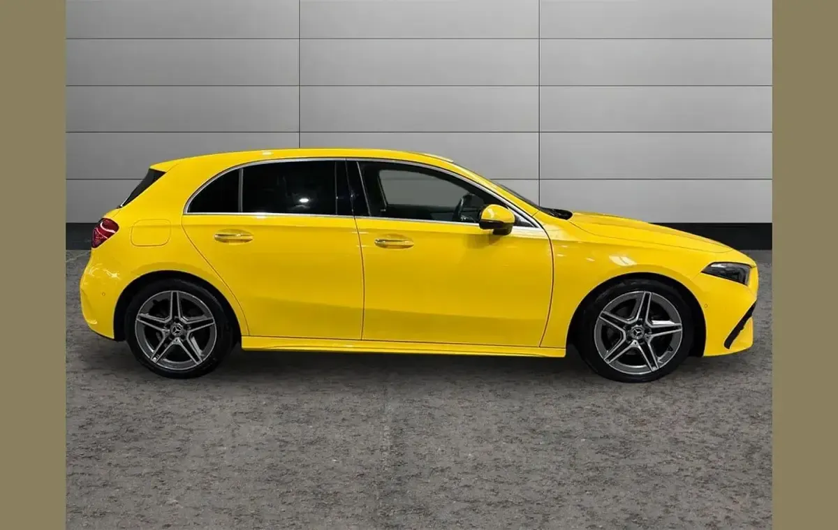 Used Mercedes A200 Executive 161 HP (118 kW) 2023 Yellow Hatchback