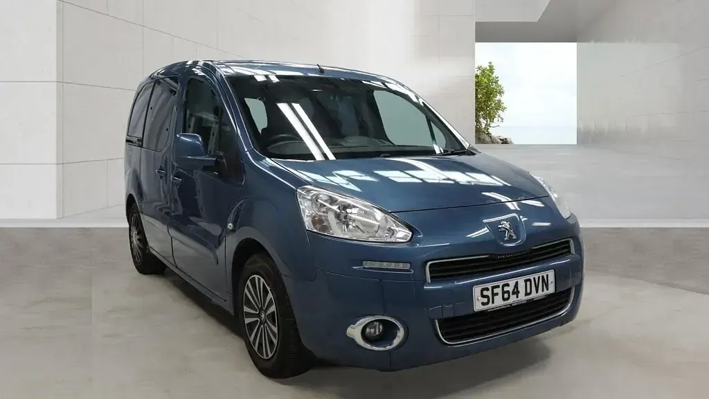 Used Peugeot TePee 2014 Blue MPV
