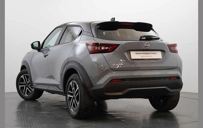 New Nissan Juke N-Connecta 114 HP (83 kW) 2025 Grey SUV