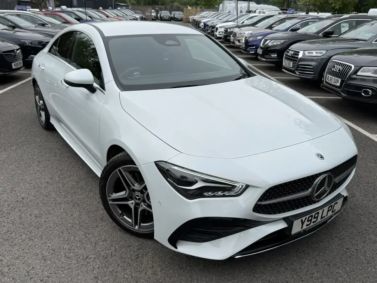 Occasion Mercedes CLA200 AMG line 2023 Blanc Berline