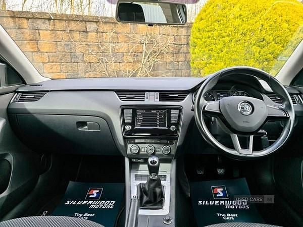 Used Skoda Octavia SE 110 HP (80 kW) 2016 Silver Hatchback