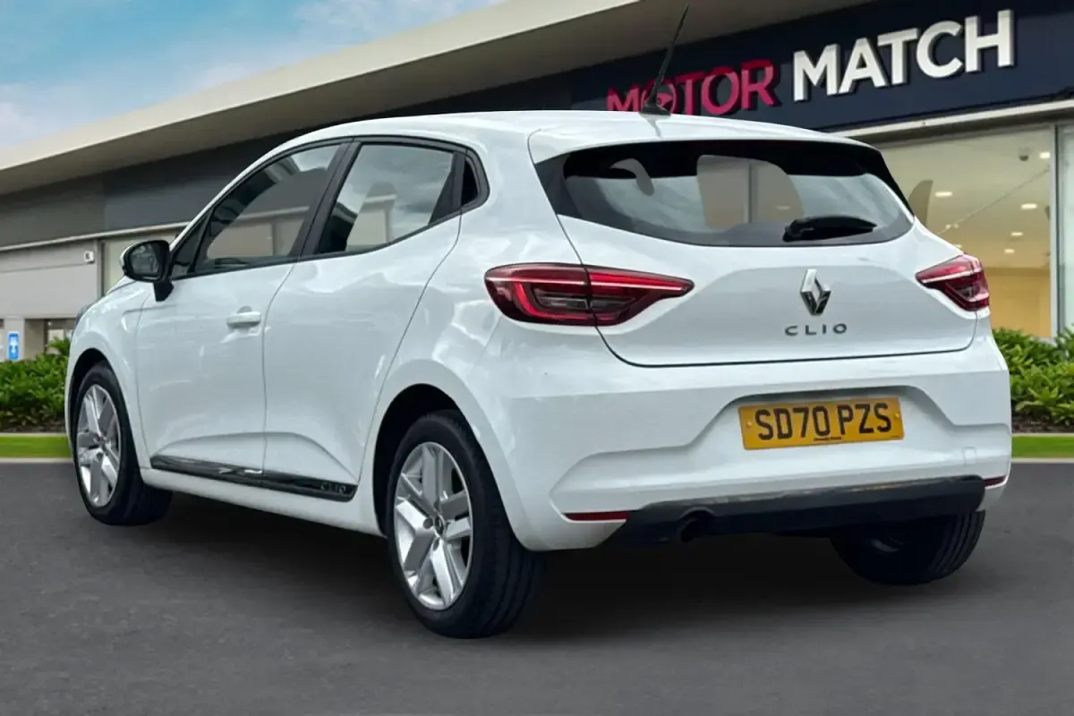 Used Renault Clio Play 2020 White Hatchback