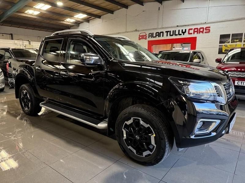 Black Used 2020 Nissan Navara Tekna Pickup | £19,950 (A bit pricey) - Image 1/4
