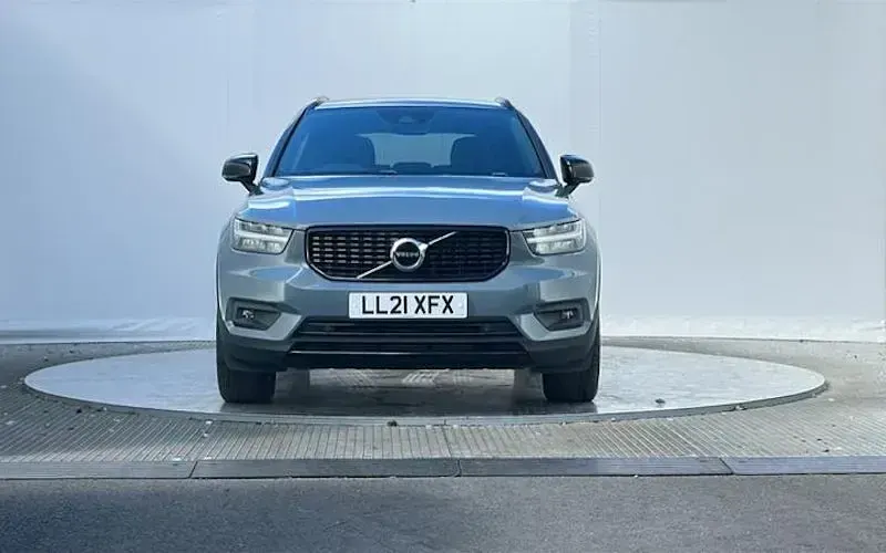 Used Volvo XC40 R-Design 163 HP (119 kW) 2021 Grey SUV