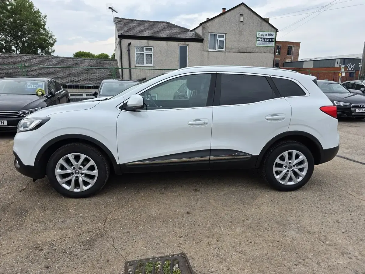 Used Renault Kadjar Dynamique 110 HP (80 kW) 2016 White SUV