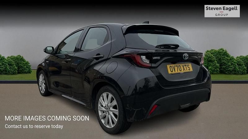 Used Toyota Yaris Hybrid 116 HP (85 kW) 2020 Black Hatchback