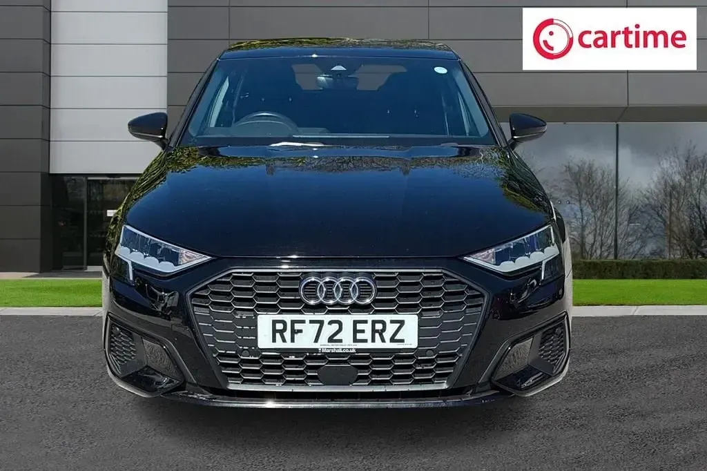 Usado Audi A3 Design 110 HP (80 kW) 2022 Preto Sedan