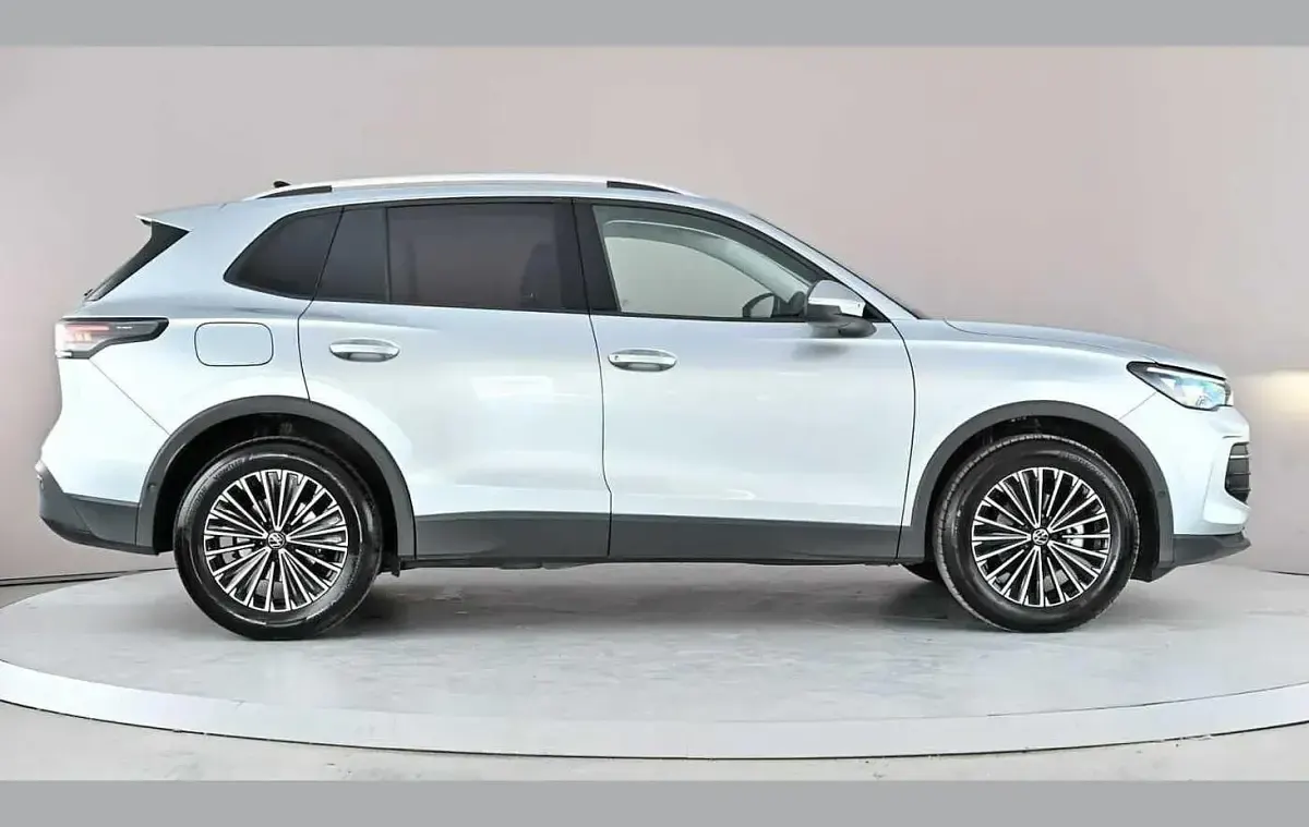 Used VW Tiguan Match 147 HP (108 kW) 2025 Silver SUV