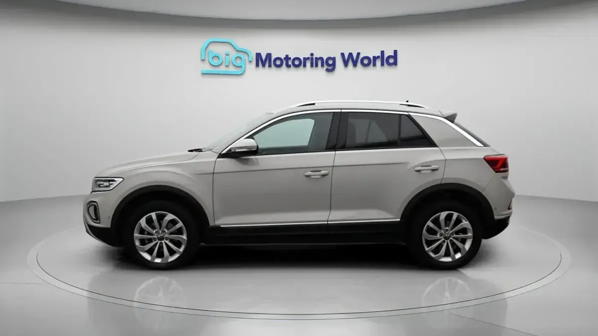 Used VW T-Roc Style 150 HP (110 kW) 2023 Grey SUV